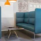 Senso sofa med høy rygg og Cup bord Fora Form