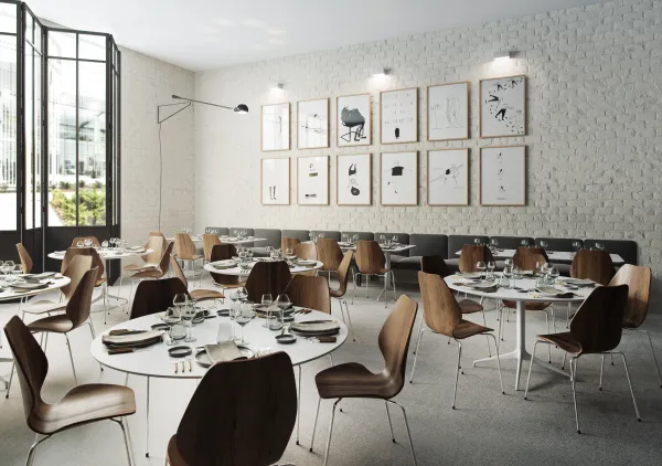 Restaurant med City stoler i valnøtt Kvart bord og Senso sofa Fora Form